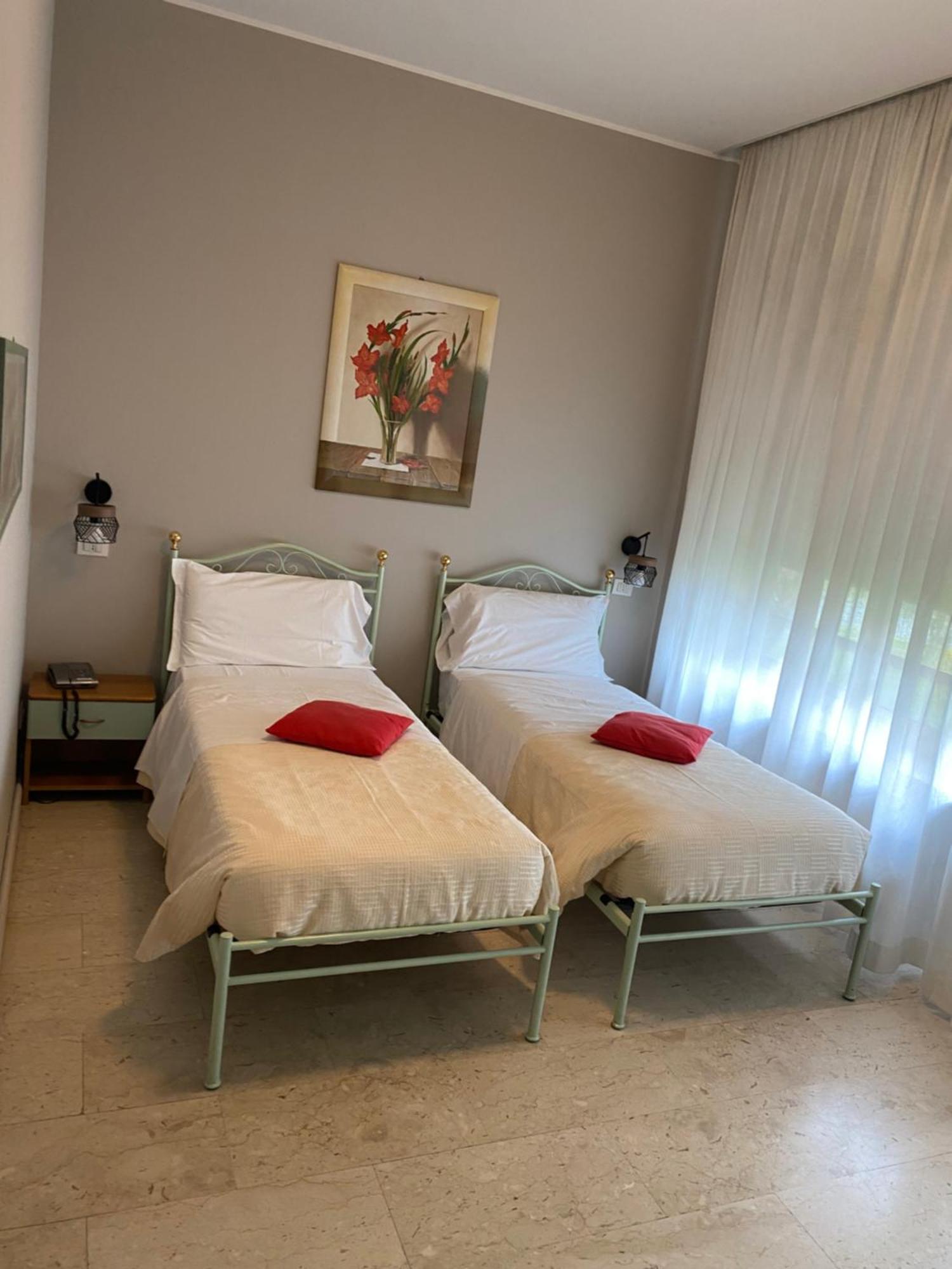 Park Hotel Chieri Esterno foto