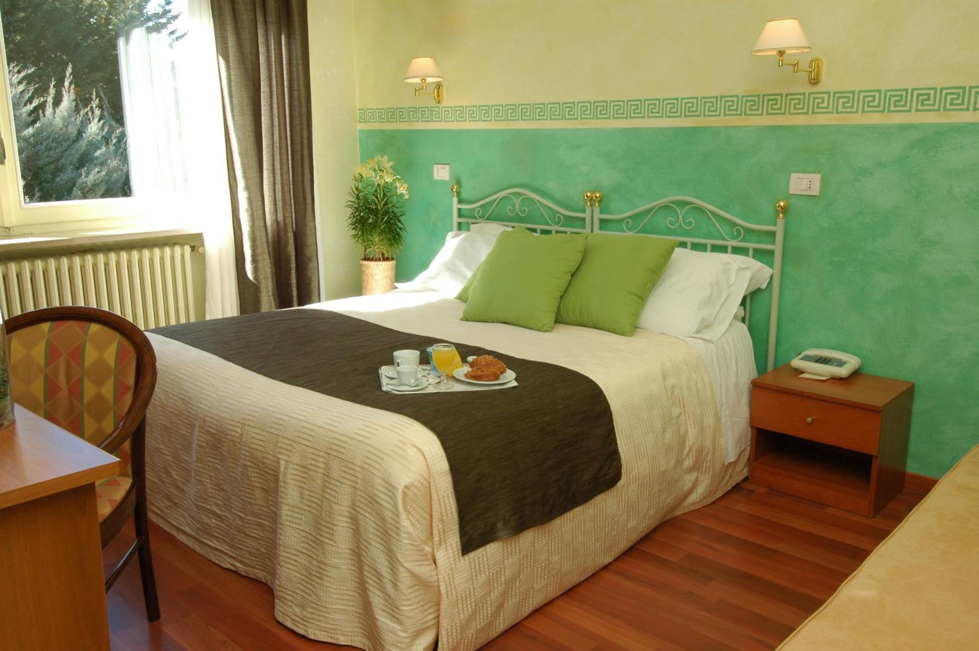 Park Hotel Chieri Esterno foto